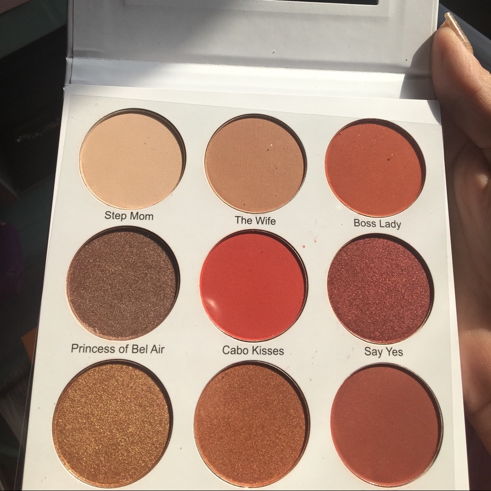 Brand new eye shadow
